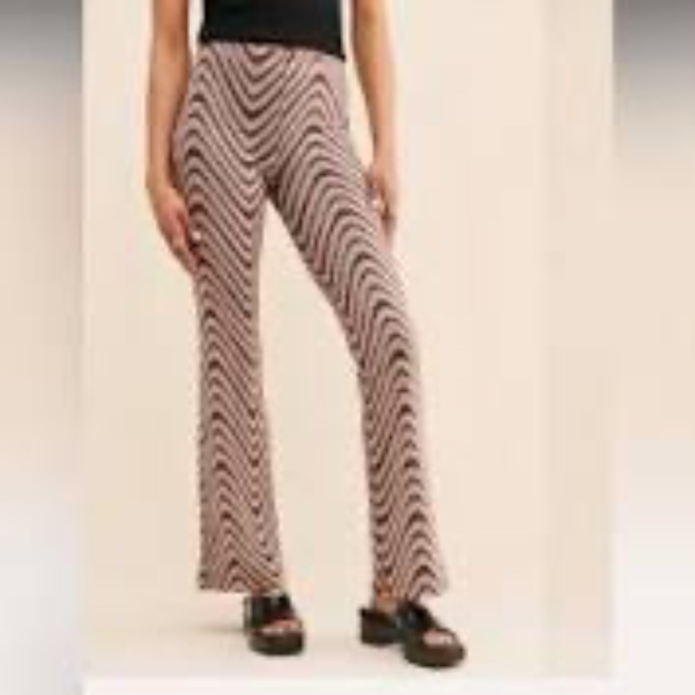Urban Outfitters Bryn Pull-On Flare Pant, Brown Swirl Print, Size Medium